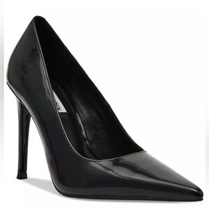 Elegant Black Stiletto Heels Steve Madden
Women's Reya Pointed-Toe Pumps